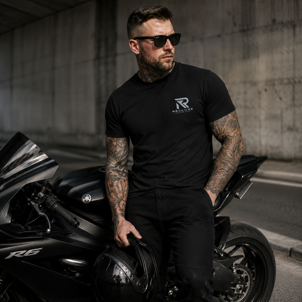 Recluse graphite tee